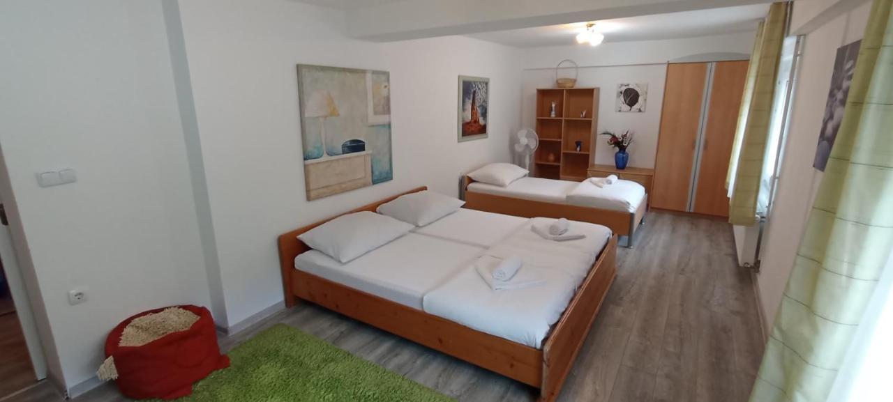 Apartmani Unski Biser Cazin Exteriör bild