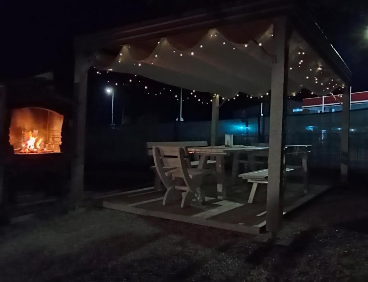 Apartmani Unski Biser Cazin Exteriör bild